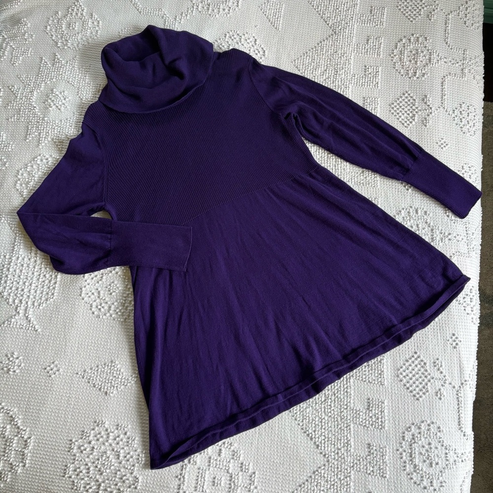 Daisy Fuentes women’s size XL purple turtleneck fit and‎ flare knit sweater